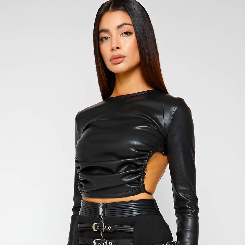 Backless long sleeve top